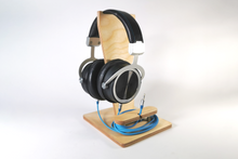 Load image into Gallery viewer, Personalised Name Headphone Stand
